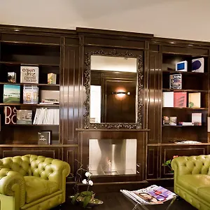 4* Otel Ares Eiffel